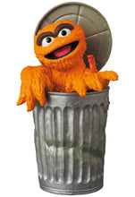 Load image into Gallery viewer, Medicom UDF Sesame Street Oscar The Grouch Figure
