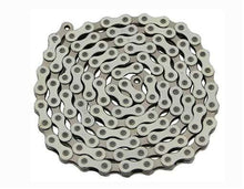 Load image into Gallery viewer, Yaban Bicycle Chain Single Speed 1/2&quot; x 1/8&quot; x 112L White Silver

