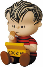 Load image into Gallery viewer, Medicom Toy UDF Peanuts Series 12 - 50s Snoopy and Linus
