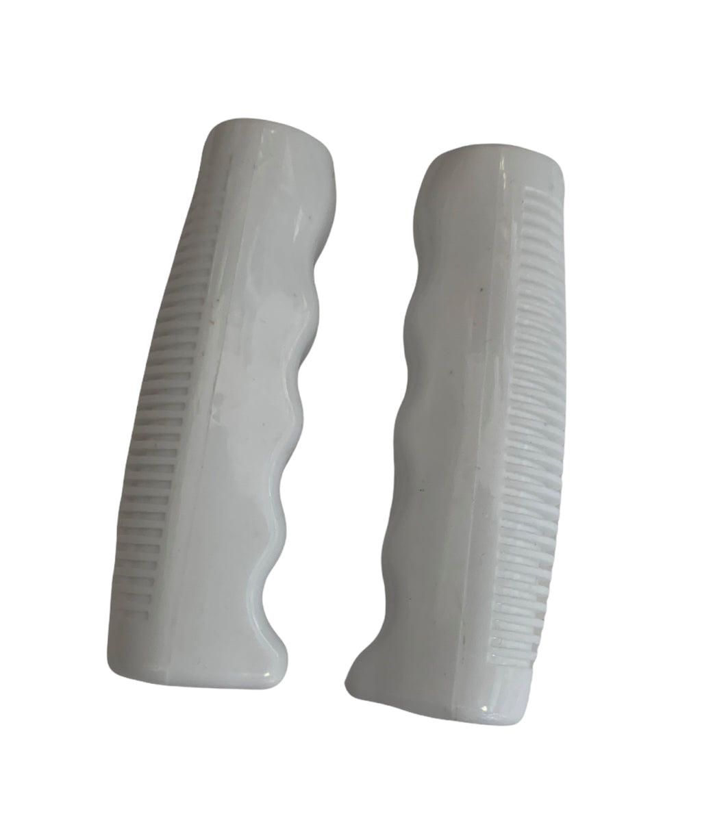 Handlebar Grips White City Cruiser Style