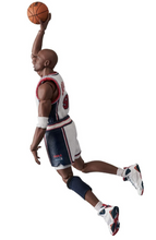 Load image into Gallery viewer, Medicom Michael Jordan MAFEX Action Figure No. 100 1992 Olympics USA Dream Team Version
