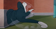 Load image into Gallery viewer, Medicom Toy UDF Tom and Jerry Series 2 - Tom Narrow Pipe
