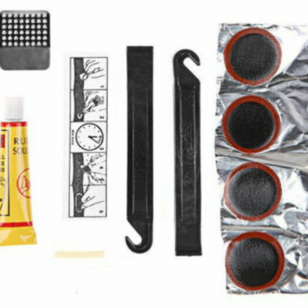 Universal Puncture Repair Kit with 2 Tyre Levers