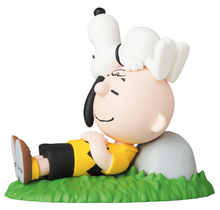 Load image into Gallery viewer, Medicom Toy UDF Series 13 Napping Charlie &amp; Snoopy
